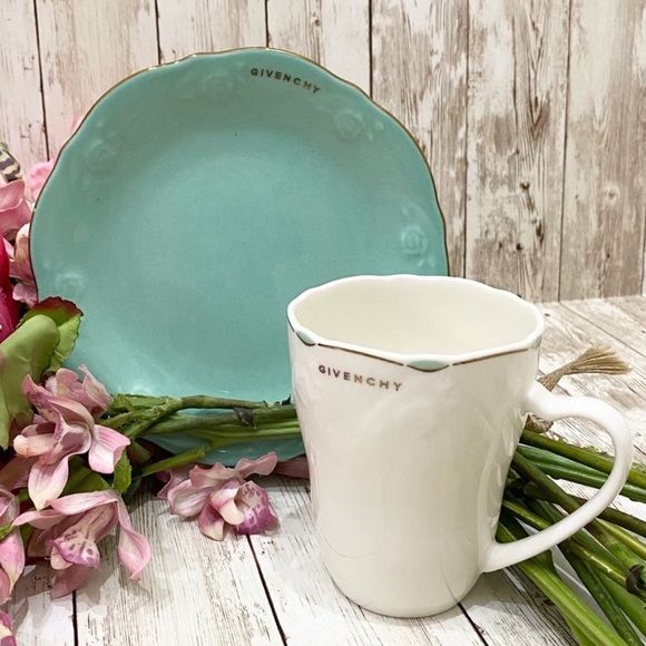 Givenchy Yamaka Japan Tea Cup & Saucer Set - Picture 5 of 16